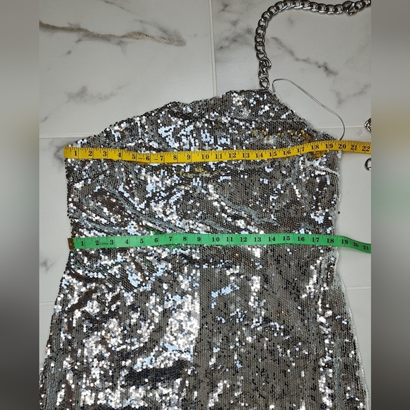 𝅺Fashion nova chain sequins dress - Picture 10 of 11